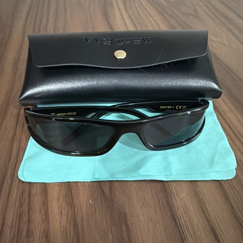 Sheen Kelly Sunglasses Women OS Black Excellent Y2K Wrap Around Narrow Vintage